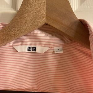 Uniqlo Small Pink Striped dress shirt, classic fit